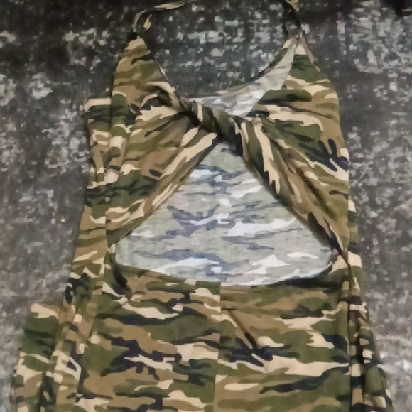 Women's dress A29 - Picture 2 of 4